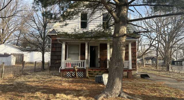 Photo of 809 W Columbia St, Danville, IL 61832