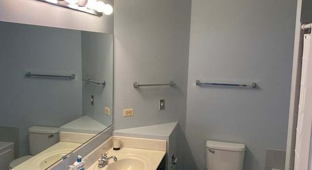 Photo of 643 David St, Lake In The Hills, IL 60156