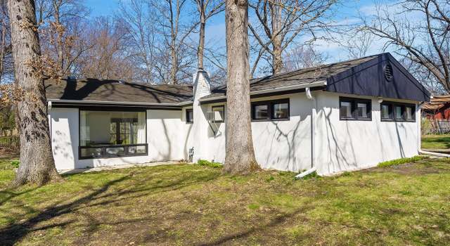 Photo of 4S242 River Rd, Warrenville, IL 60555