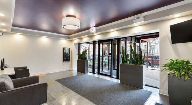 Photo of 3900 N Pine Grove Ave #709, Chicago, IL 60613