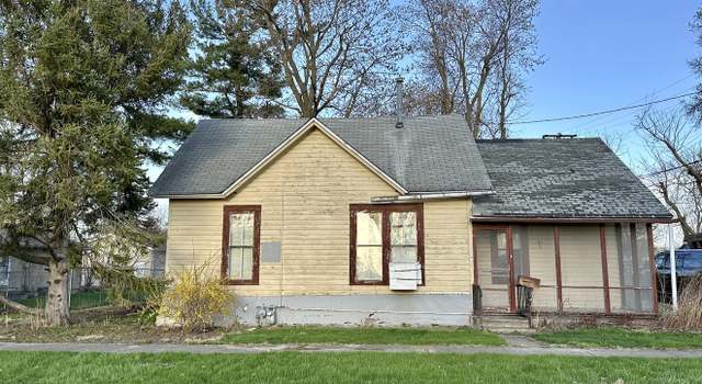 Photo of 216 N Letcher St, Chenoa, IL 61726