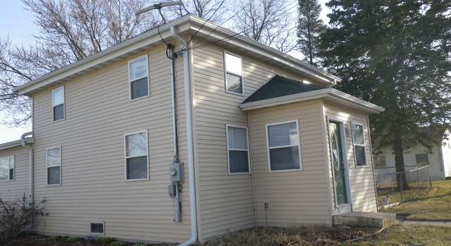 Photo of 225 W Beloit St, Darien, WI 53114