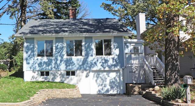 Photo of 19364 W Fairview Dr, Mundelein, IL 60060