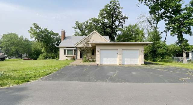 Photo of 134 Hickory Rd, Lake In The Hills, IL 60156