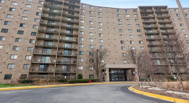 Photo of 6340 Americana Dr #313, Willowbrook, IL 60527