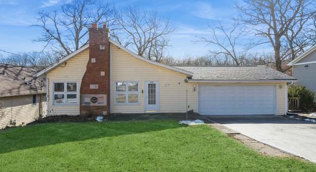 Photo of 21417 Crescent Dr, Mundelein, IL 60060