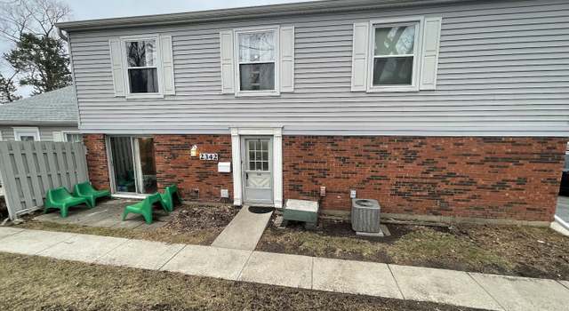 Photo of 2342 Old Kings Ct, Schaumburg, IL 60194