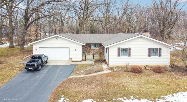 Photo of 14710 Pleasant Valley Rd, Woodstock, IL 60098