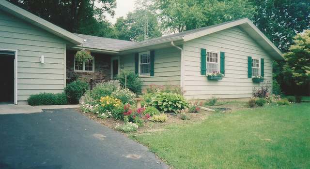 Photo of 14710 Pleasant Valley Rd, Woodstock, IL 60098
