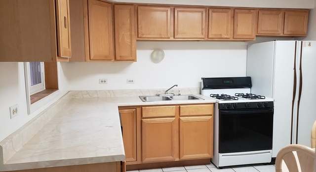 Photo of 8606 Trumbull Ave, Skokie, IL 60076