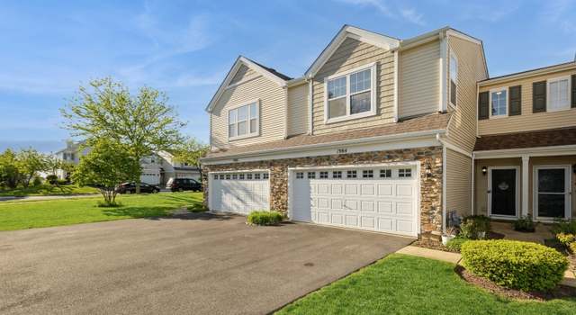 Photo of 1984 Cobblestone Dr #1984, Carpentersville, IL 60110