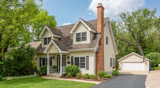 Photo of 4704 Woodward Ave, Downers Grove, IL 60515