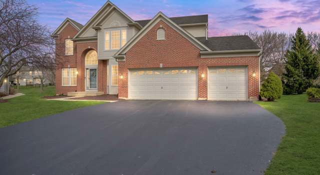 Photo of 13 Benton Ct, Algonquin, IL 60102