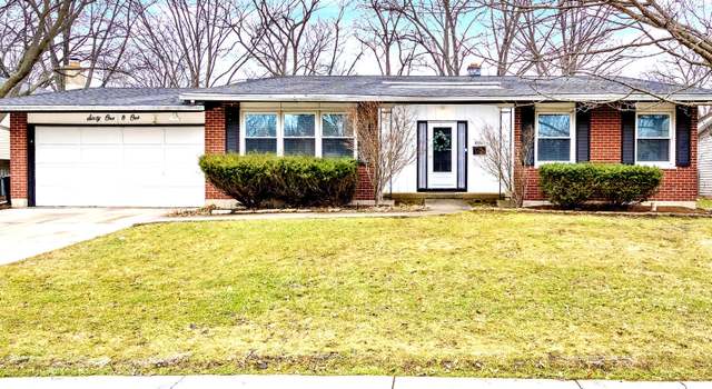 Photo of 6101 Tyler Dr, Woodridge, IL 60517