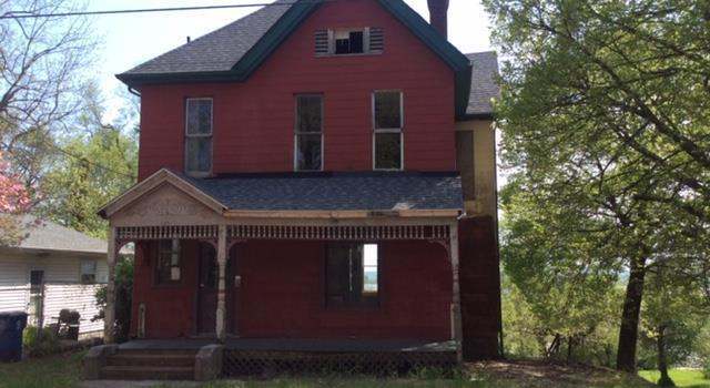 Photo of 1301 E 5th St, Alton, IL 62002