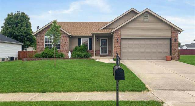 Photo of 1912 Wellington Ln, Maryville, IL 62062
