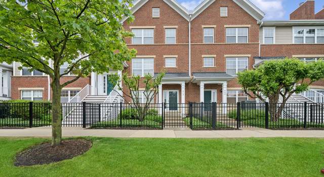 Photo of 412 W Wood St, Palatine, IL 60067