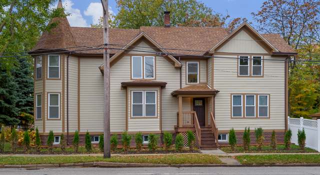 Photo of 52 N Madison Ave, La Grange, IL 60525