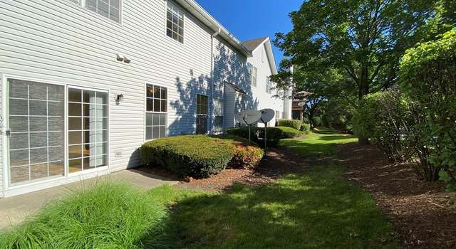 Photo of 608 Lakeridge Ct #608, Naperville, IL 60563