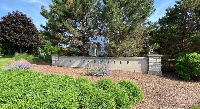 Photo of 608 Lakeridge Ct #608, Naperville, IL 60563