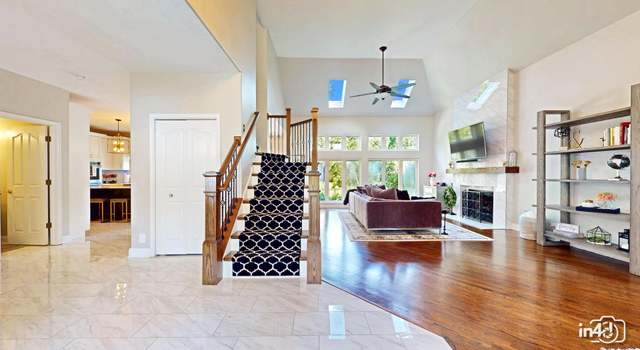 Photo of 2207 Sisters Ave, Naperville, IL 60564