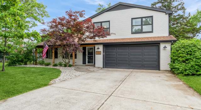 Photo of 1581 Chippewa Dr, Naperville, IL 60563
