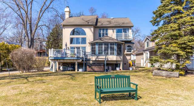 Photo of 26665 N Oakdale Ln, Mundelein, IL 60060