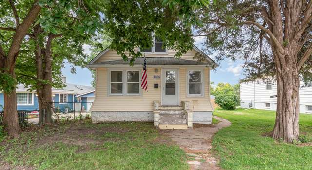 Photo of 1906 Cora St, Crest Hill, IL 60403