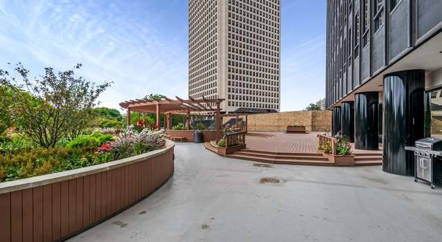 Photo of 5415 N Sheridan Rd #5311, Chicago, IL 60640