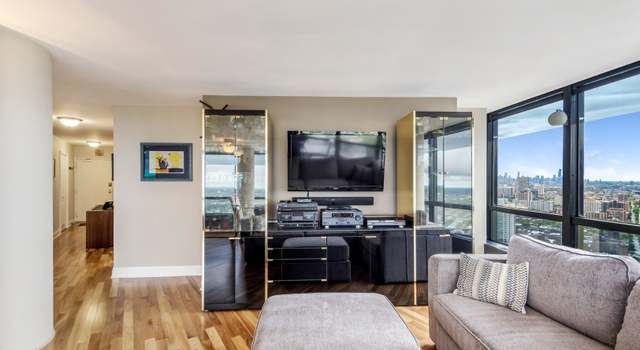 Photo of 5415 N Sheridan Rd #5311, Chicago, IL 60640