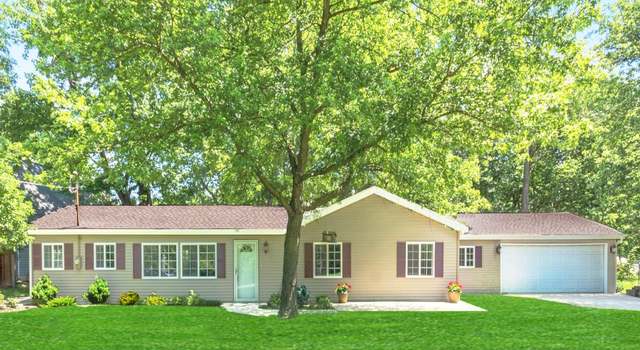 Photo of 34327 S Lakeside Ter, Wilmington, IL 60481