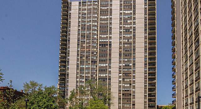 Photo of 1460 N Sandburg Ter #1702, Chicago, IL 60610
