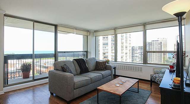 Photo of 1460 N Sandburg Ter #1702, Chicago, IL 60610