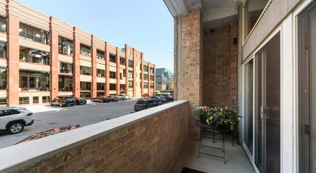 Photo of 1000 W Washington Blvd #221, Chicago, IL 60607