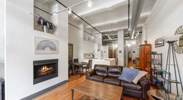 Photo of 1000 W Washington Blvd #221, Chicago, IL 60607