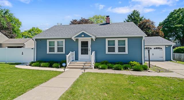 Photo of 325 Goodrich St, Belvidere, IL 61008