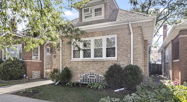 Photo of 2739 W Farwell Ave, Chicago, IL 60645