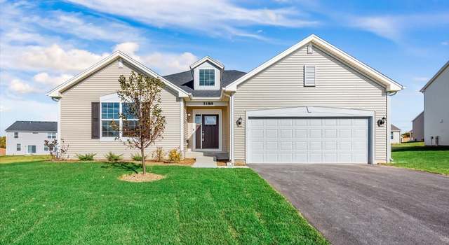 Photo of 101 Prairie St E, Hinckley, IL 60520