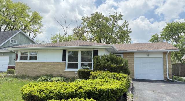 Photo of 3313 Maple Ln, Hazel Crest, IL 60429