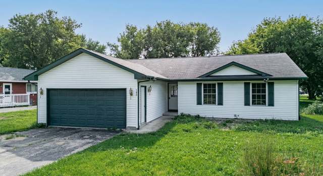 Photo of 105 Rockaway Ct, Poplar Grove, IL 61065