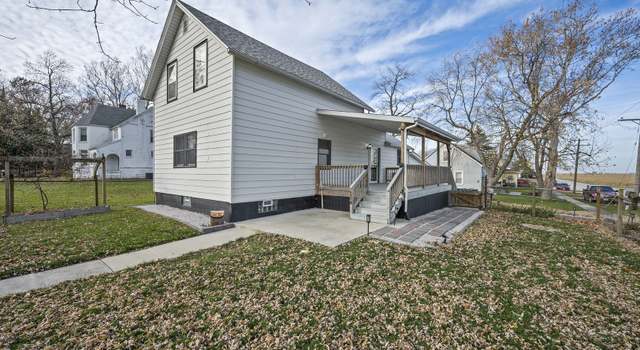 Photo of 524 E 6th St, Minonk, IL 61760