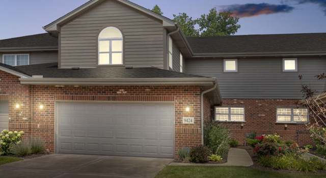 Photo of 9424 Parkwood Ln, Tinley Park, IL 60487