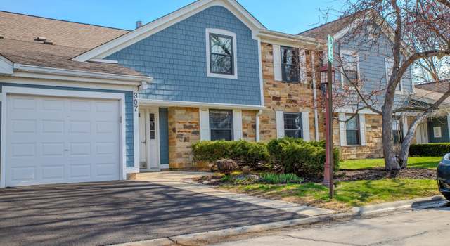 Photo of 307 Maplewood Ct Unit B2, Schaumburg, IL 60193