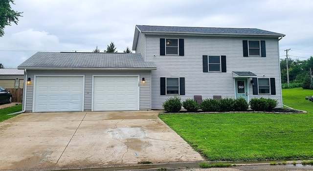 Photo of 108 Hillside Dr, Polo, IL 61064