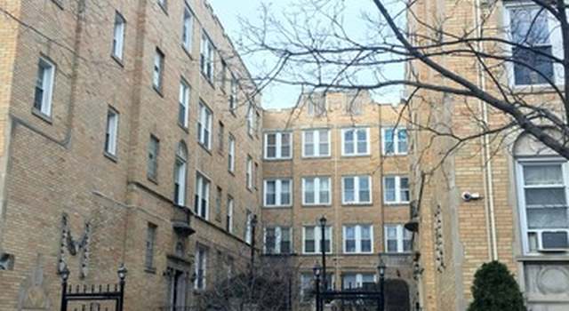 Photo of 844 W Ainslie St Unit MC, Chicago, IL 60640
