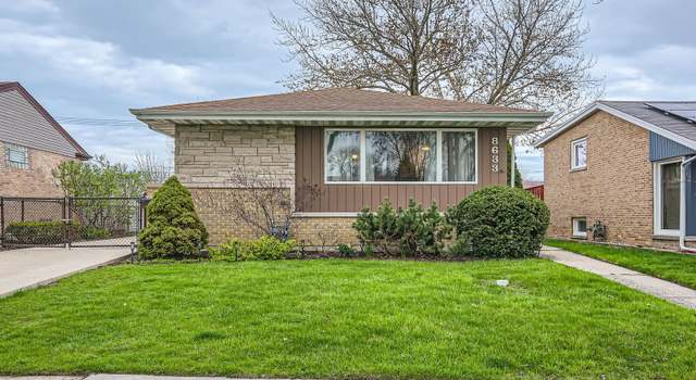 Photo of 8633 N Olcott Ave, Niles, IL 60714