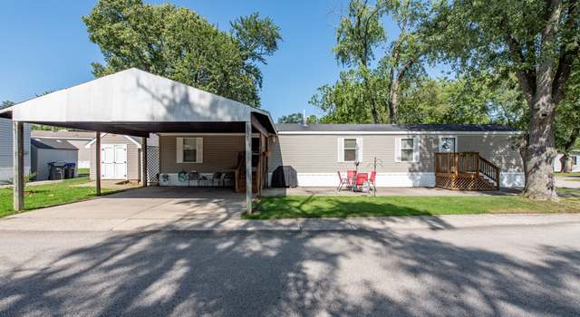 Photo of 38569 N Sheridan Rd #423, Beach Park, IL 60087