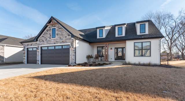 Photo of 21005 Lakewoods Ln, Shorewood, IL 60404