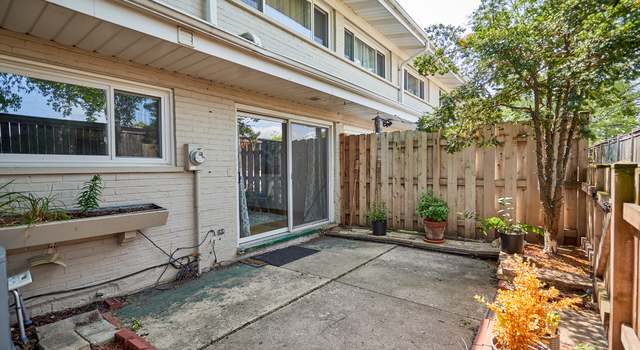 Photo of 1868 Grove St Unit F, Glenview, IL 60025
