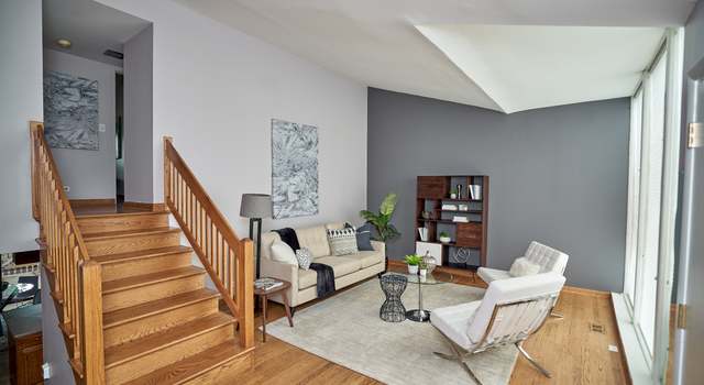 Photo of 1868 Grove St Unit F, Glenview, IL 60025